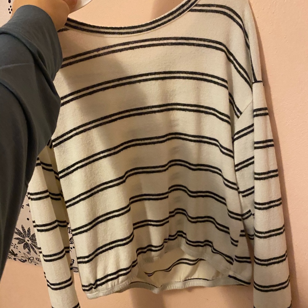 super cute sweater